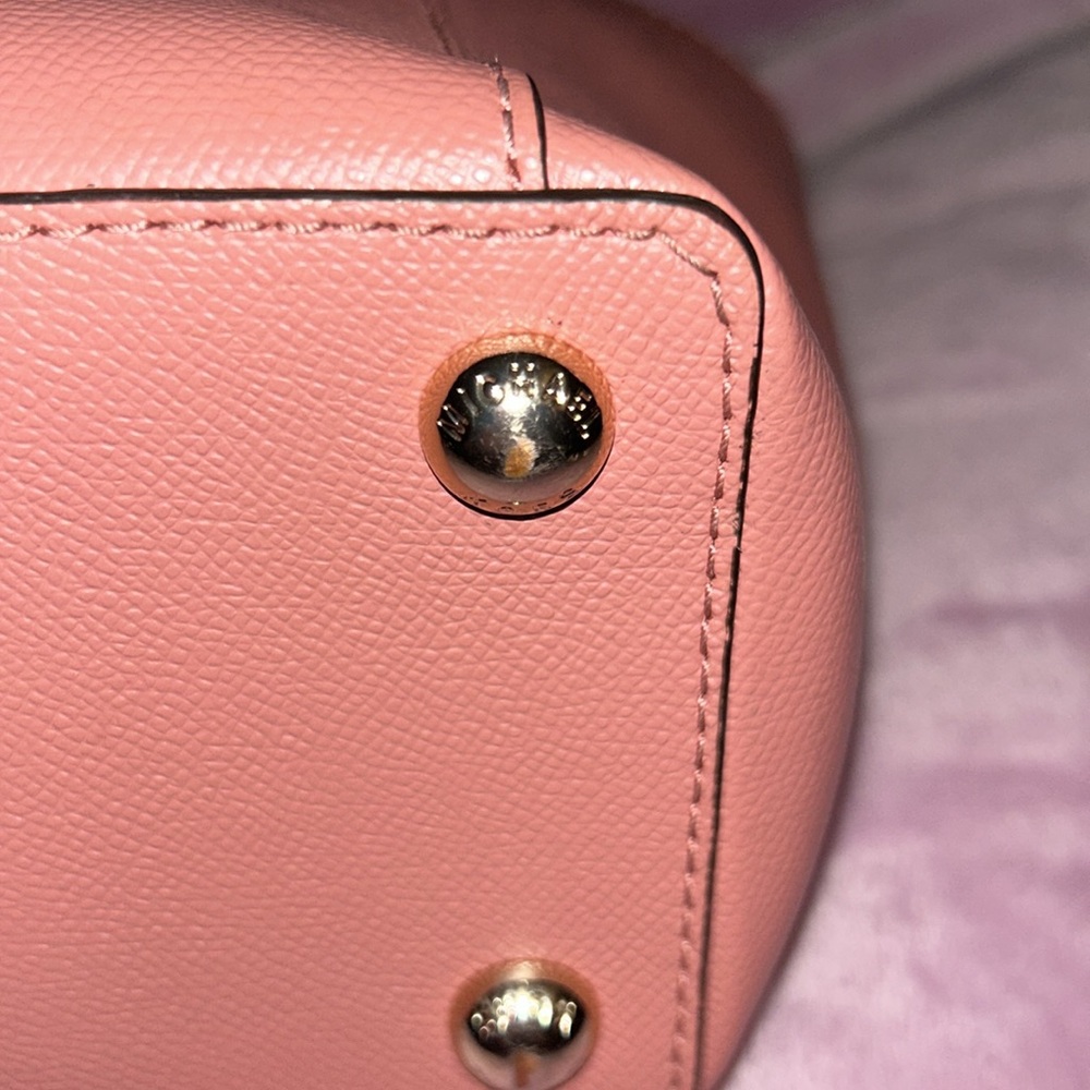 Michael Kors Tote Bag - Picture 6 of 9
